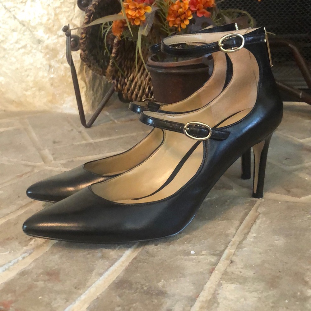 BCBGeneration Zaluca Pump